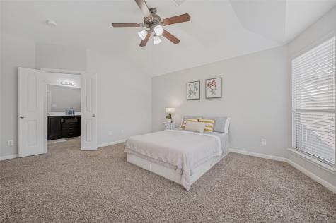1701 Sparrow Lane Aubrey TX 76227