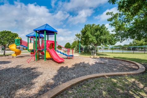 1701 Sparrow Lane Aubrey TX 76227