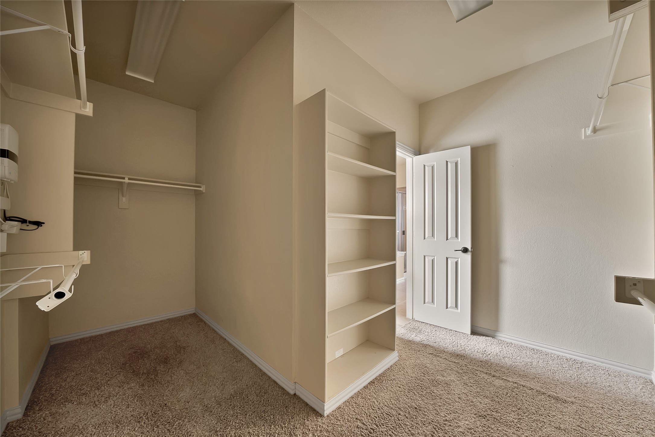 2852 England Parkway Grand Prairie TX 75054