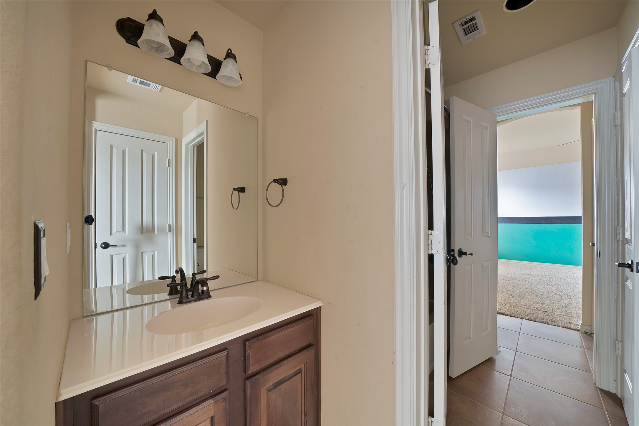 2852 England Parkway Grand Prairie TX 75054