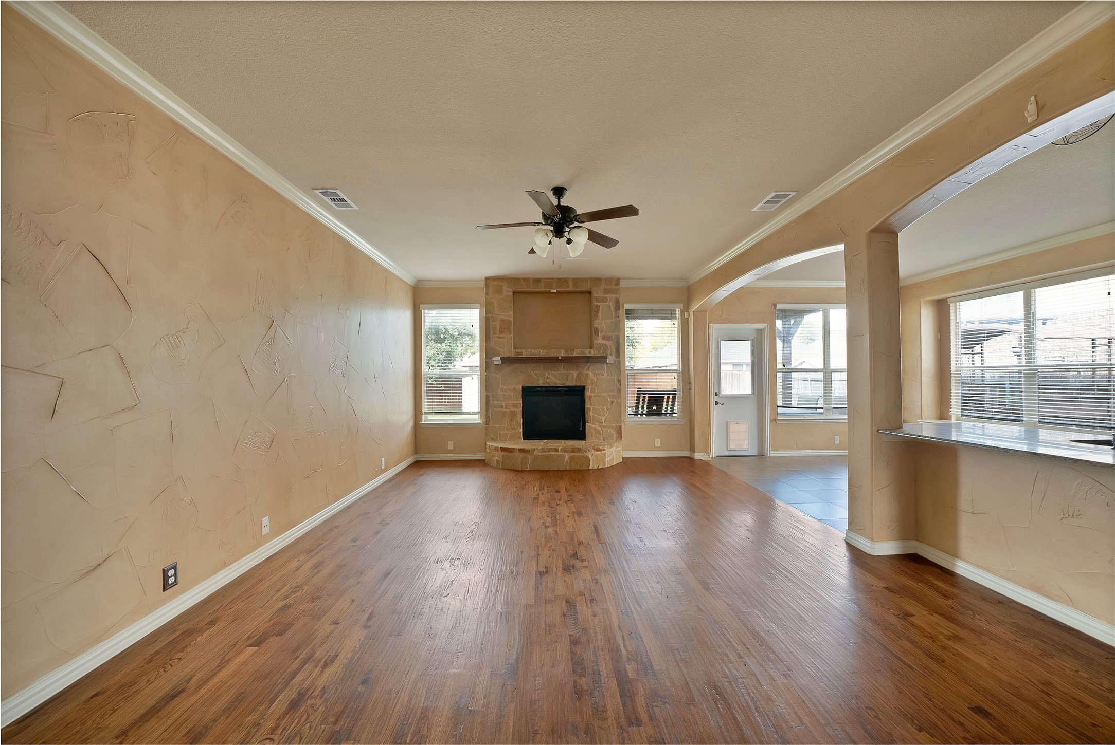 2852 England Parkway Grand Prairie TX 75054