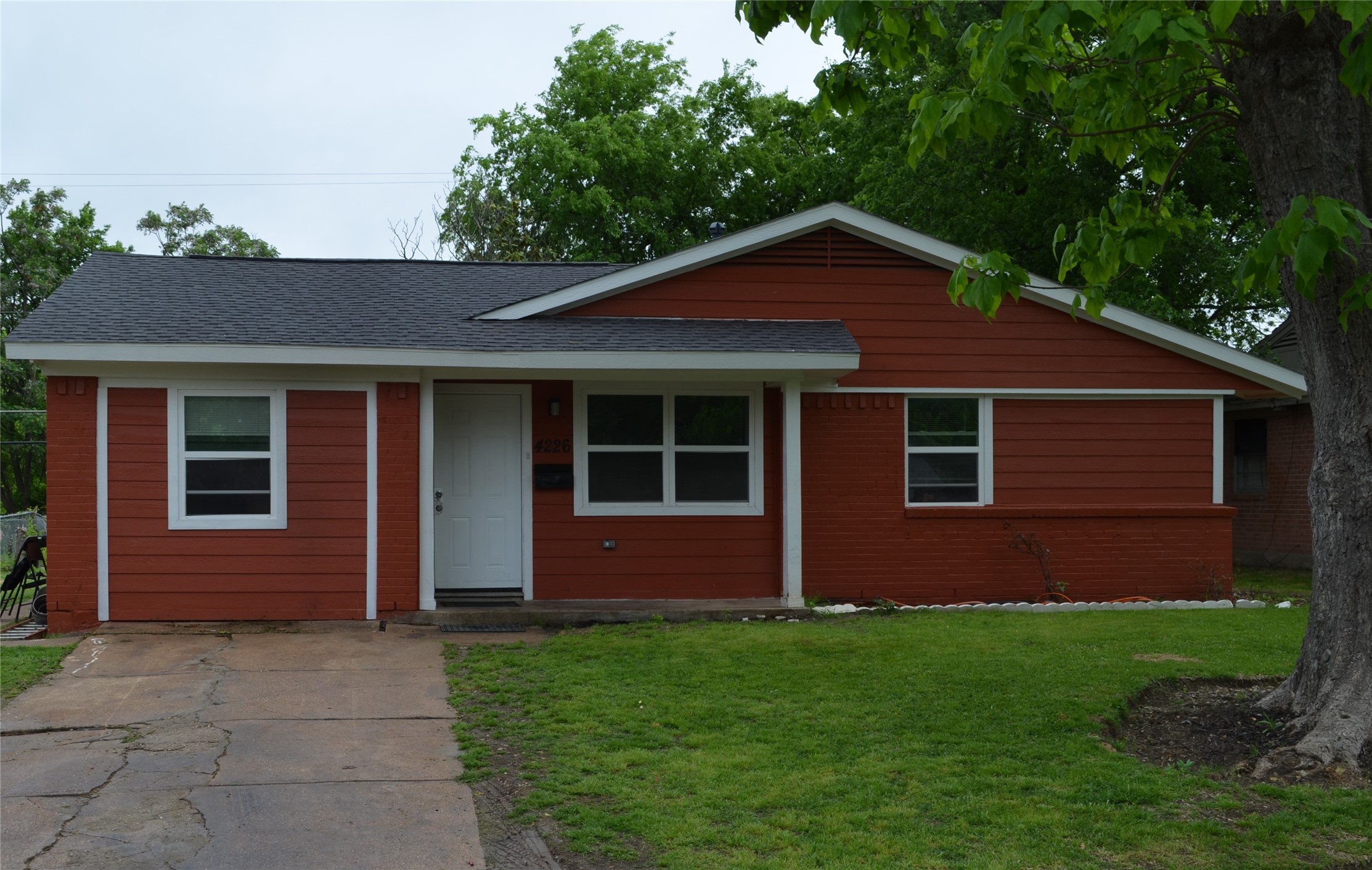 4226 Mehalia Drive Dallas TX 75241