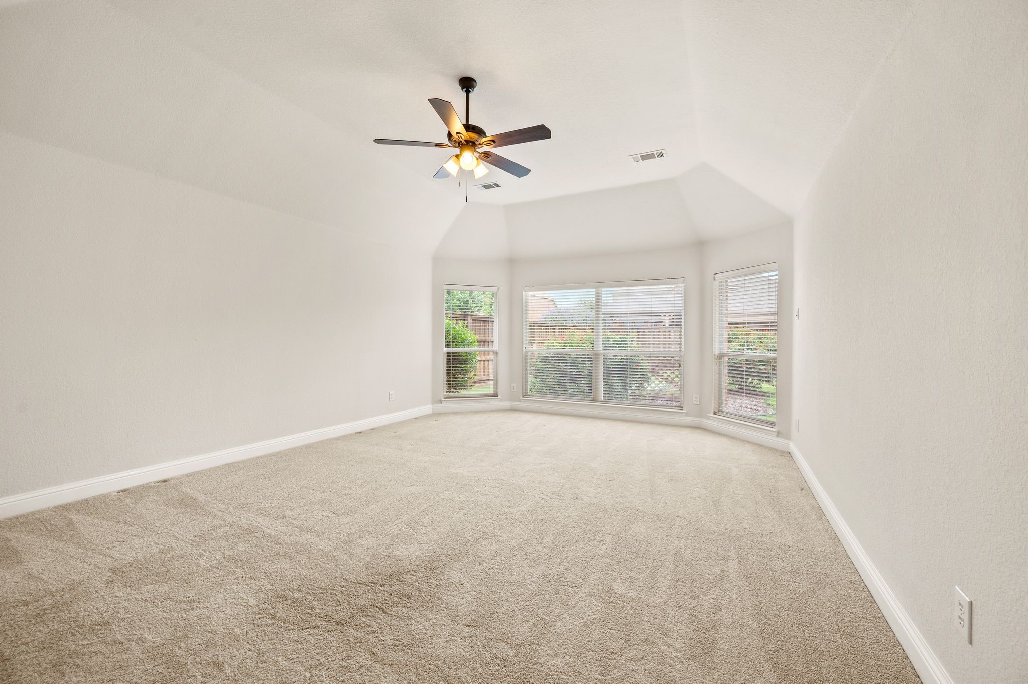 2046 Boone Circle Frisco TX 75033