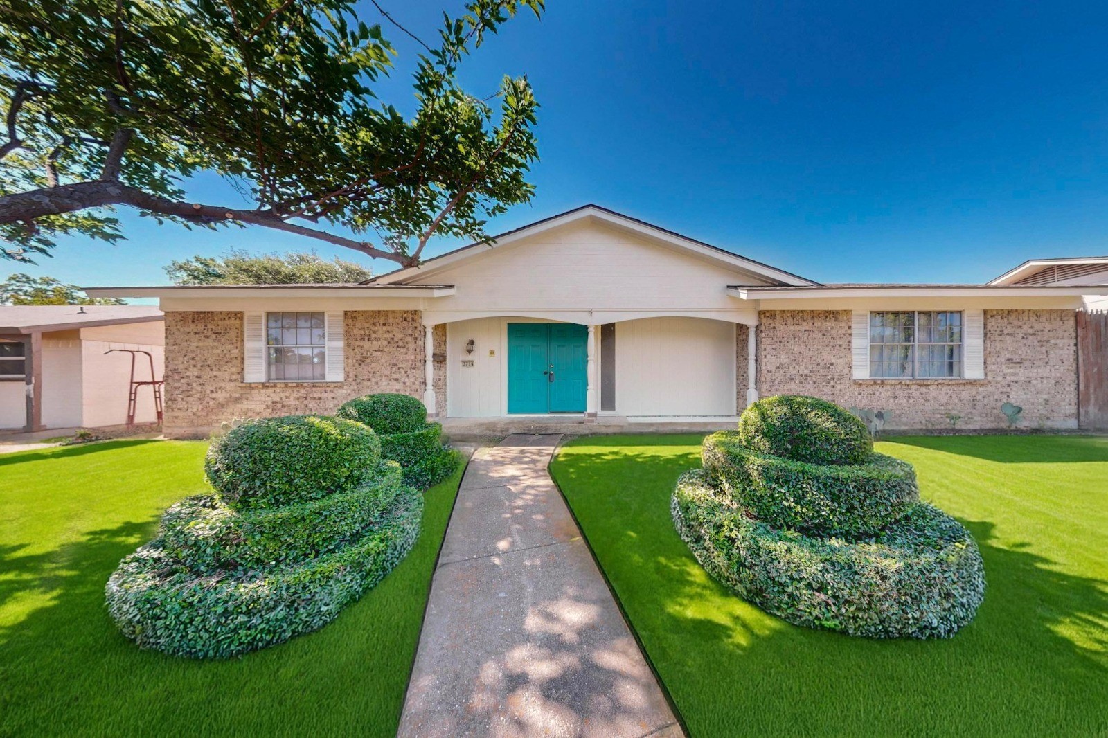 3714 Burning Tree Lane Garland TX 75042