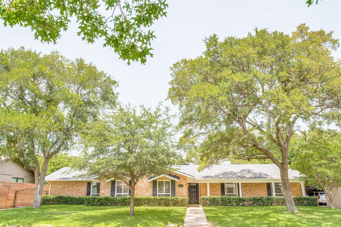 3939 Port Royal Drive Dallas TX 75244