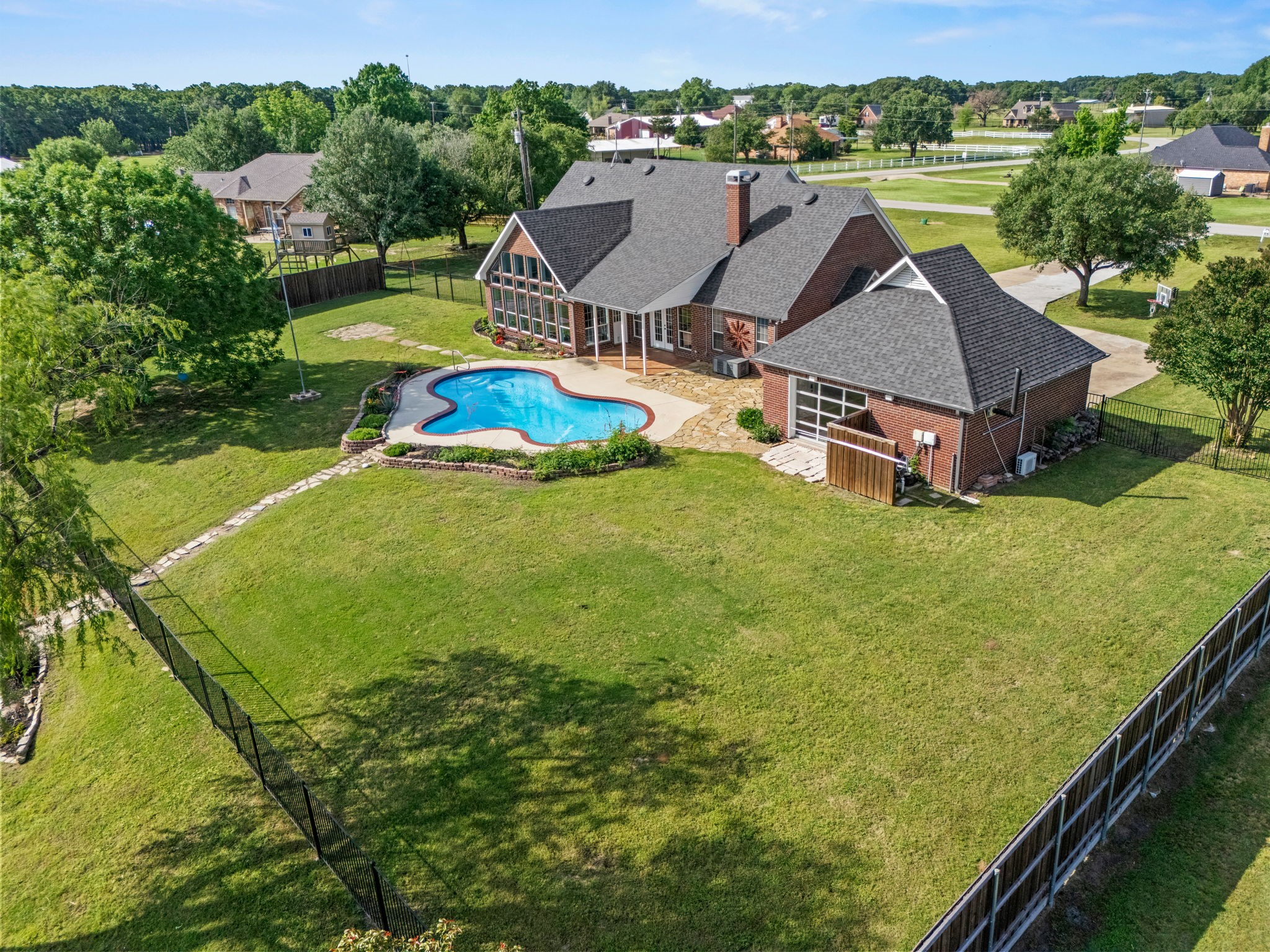 1165 Brent Avenue Terrell TX 75160