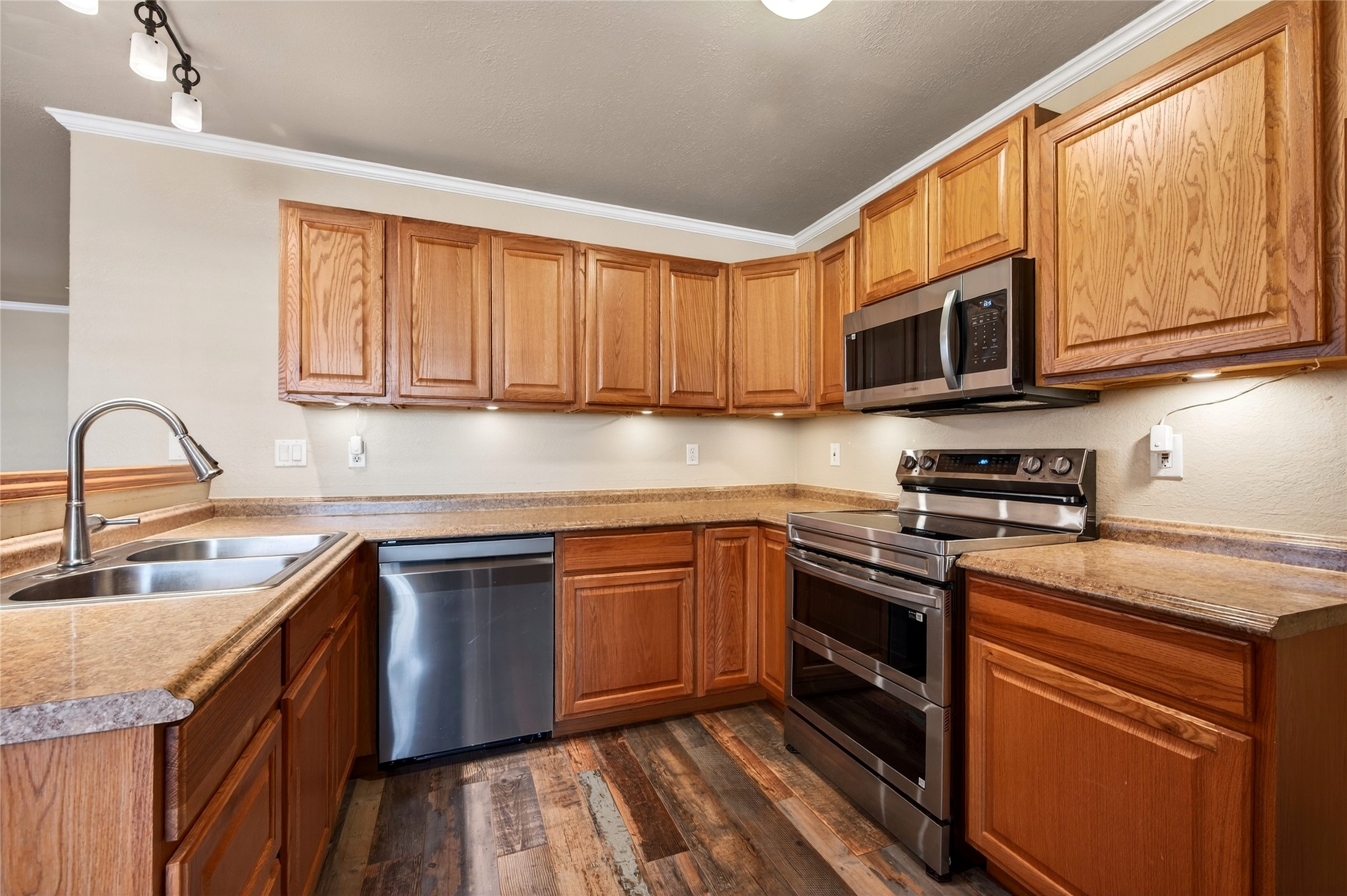 905 Calder Street Howe TX 75459