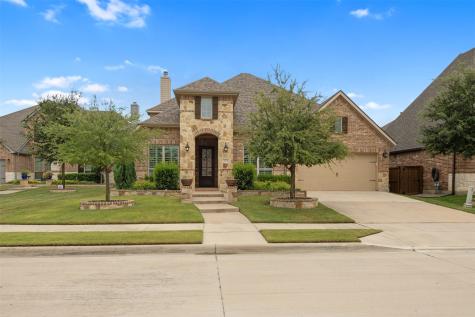 404 Marbrook Court Fort Worth TX 76131