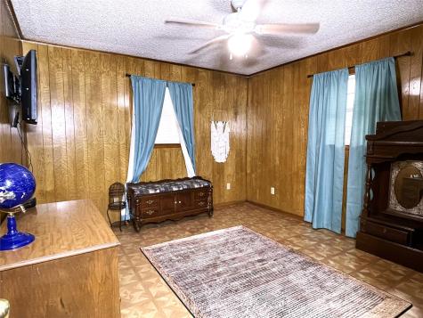 400 S 8th Avenue Teague TX 75860