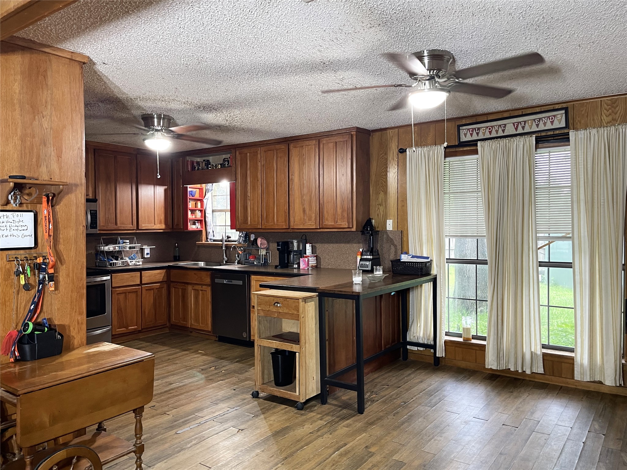 400 S 8th Avenue Teague TX 75860