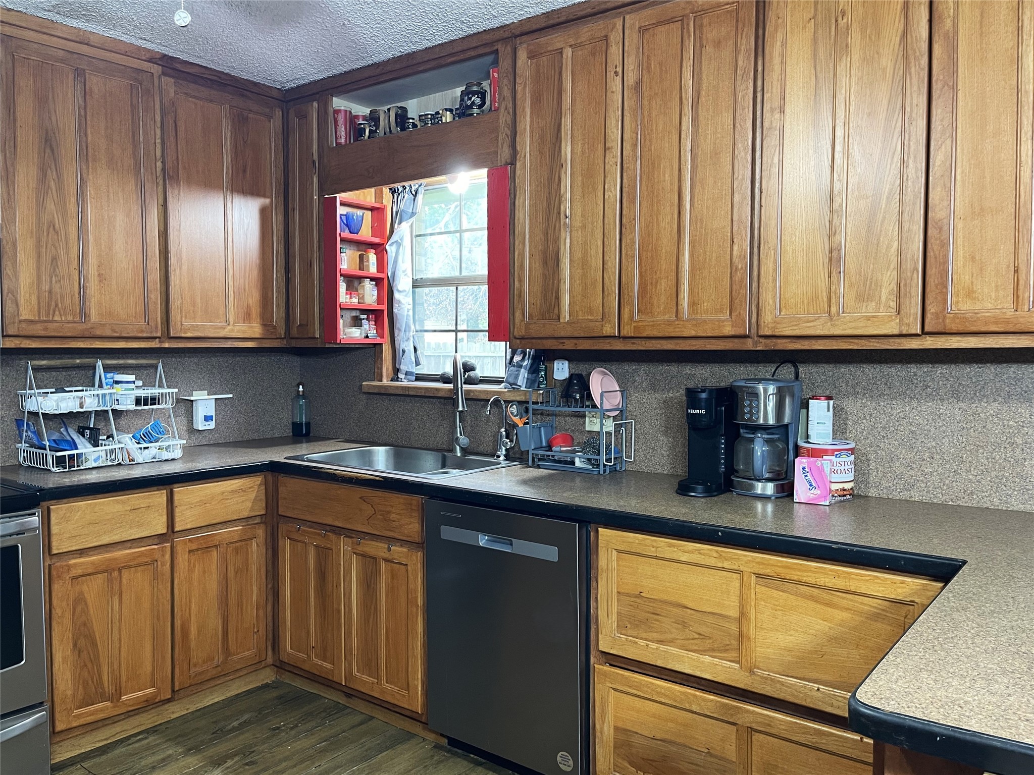 400 S 8th Avenue Teague TX 75860