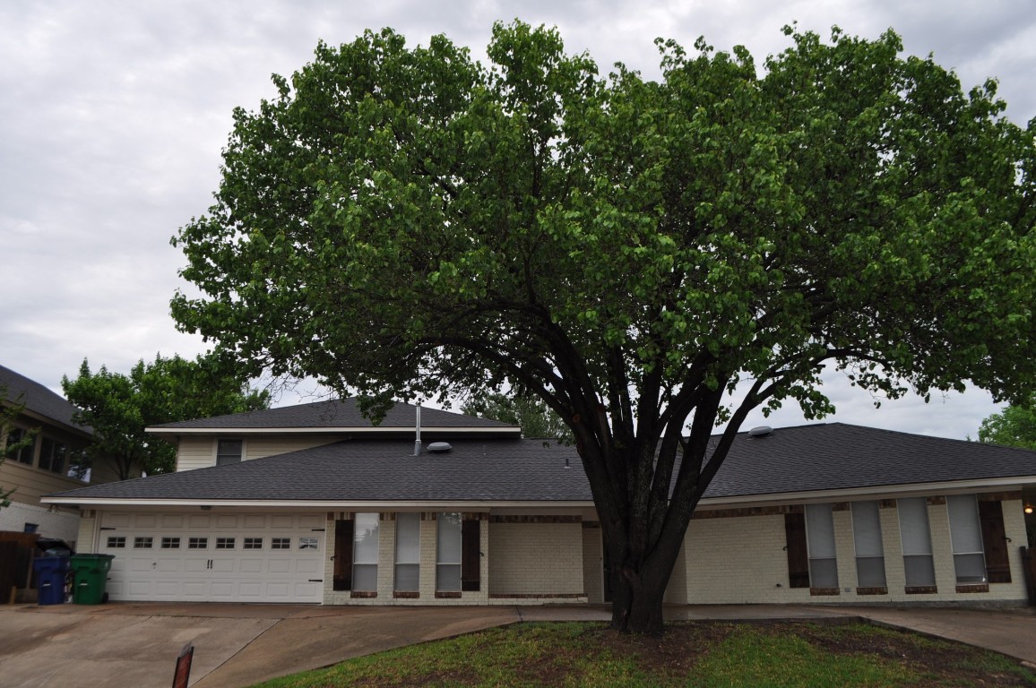 203 Village Gate Drive Waxahachie TX 75165