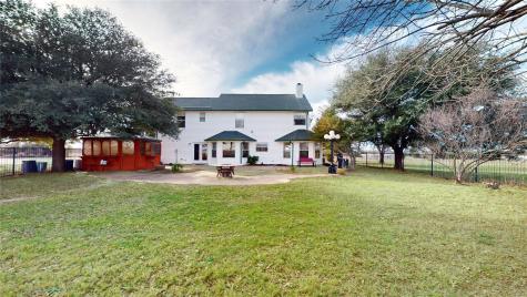 5909 County Road 488 Nevada TX 75173
