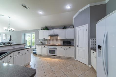 1706 Hollow Creek Court Garland TX 75040