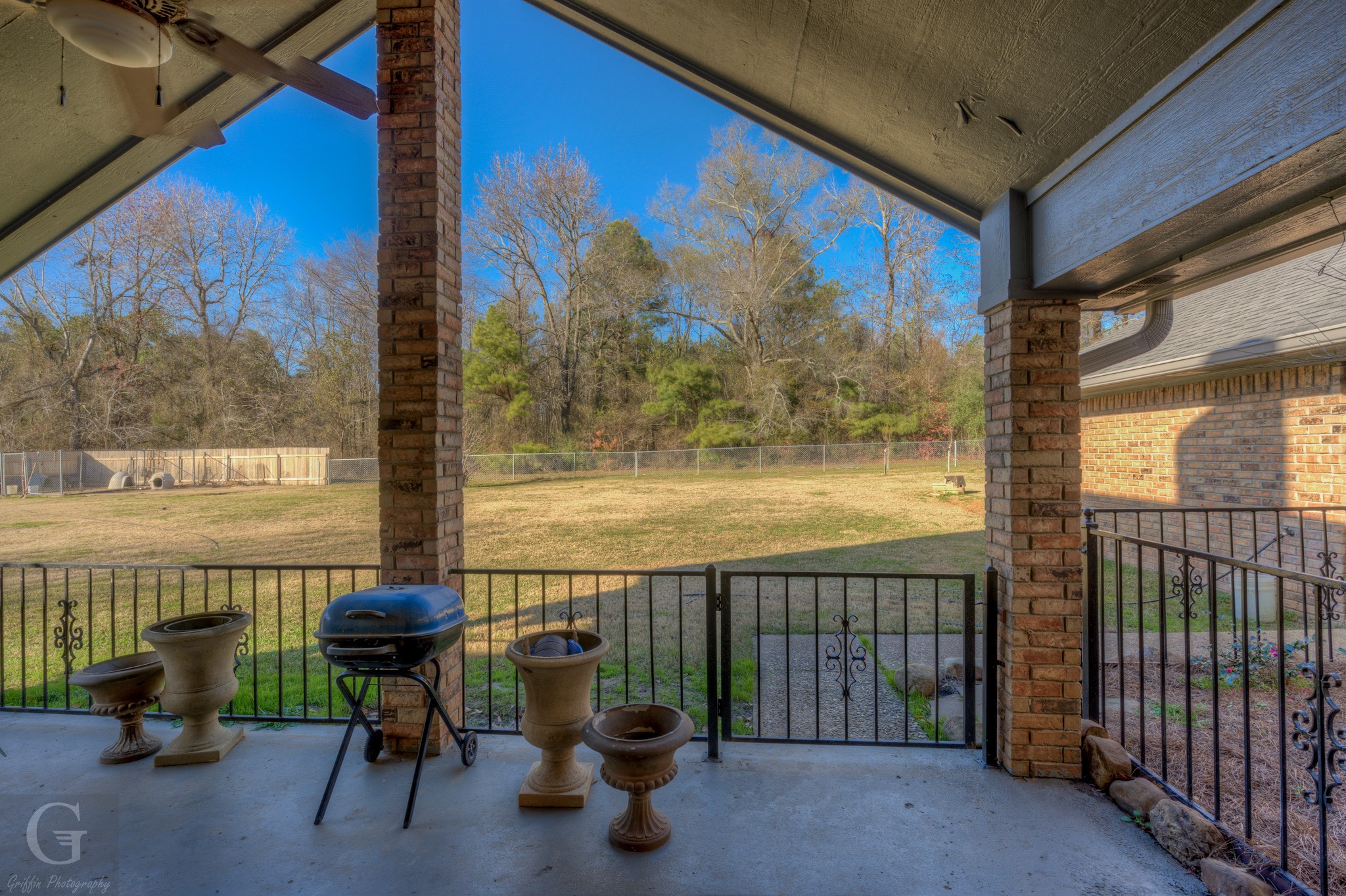 111 White Road Frierson LA 71027