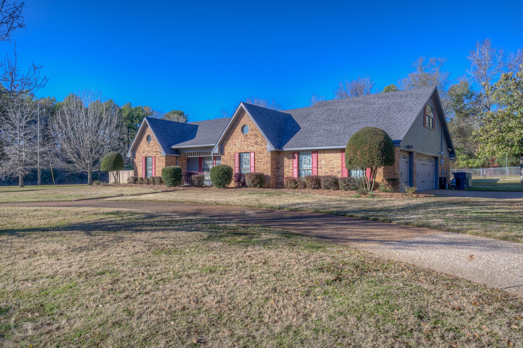 111 White Road Frierson LA 71027