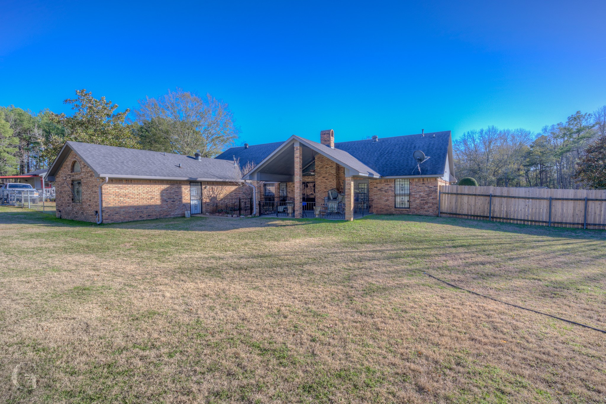 111 White Road Frierson LA 71027