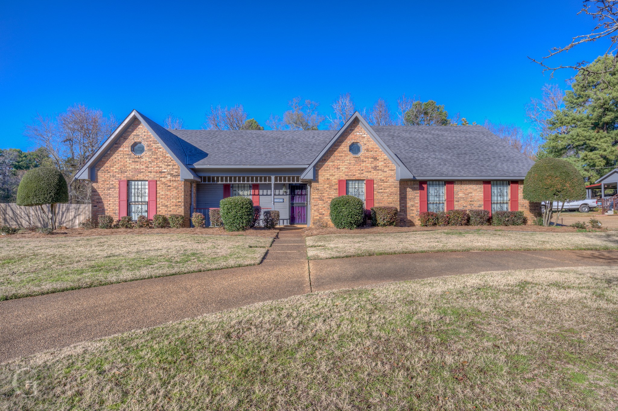 111 White Road Frierson LA 71027