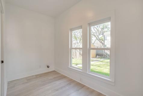 1014 W Arlington Avenue Fort Worth TX 76110