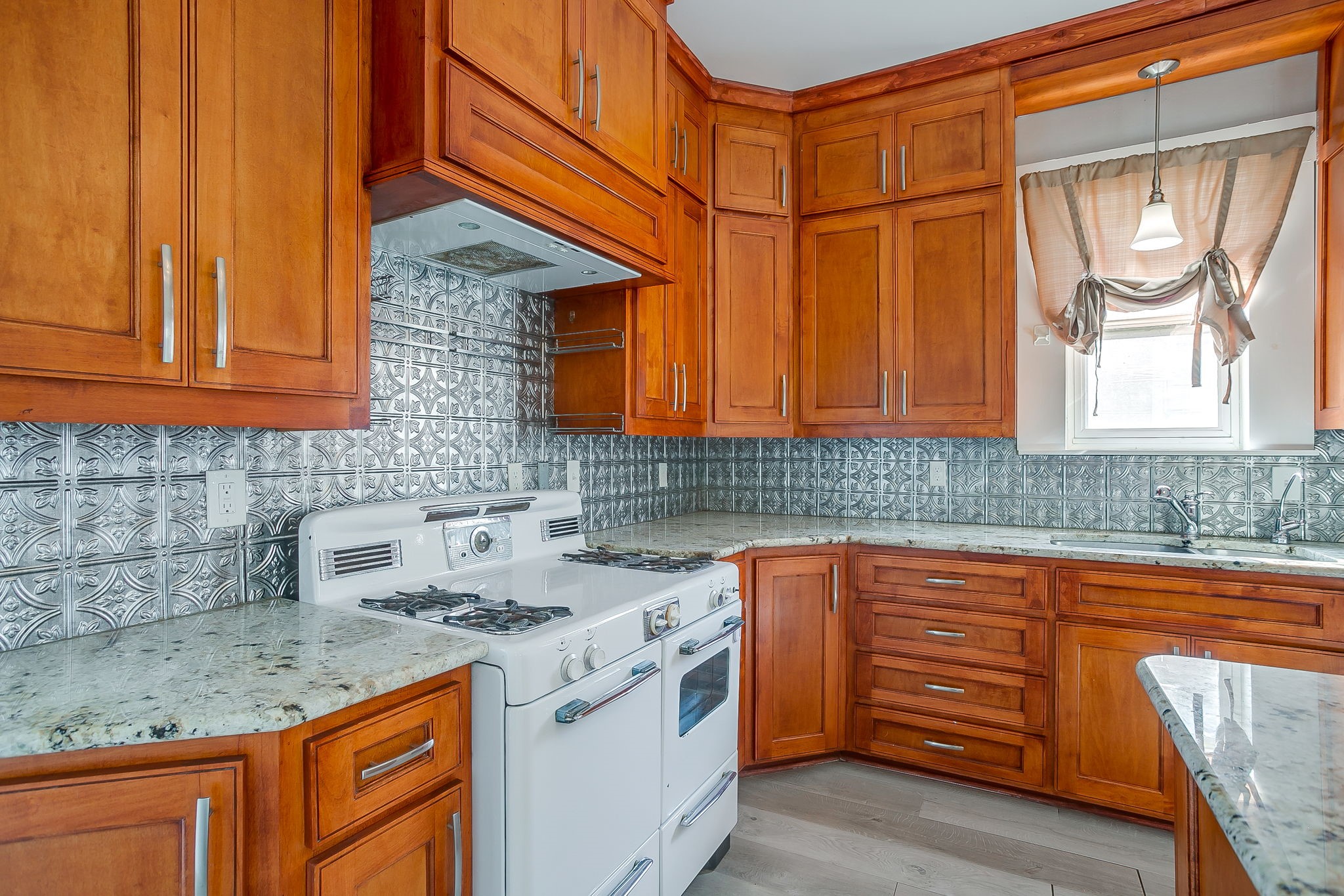 1014 W Arlington Avenue Fort Worth TX 76110