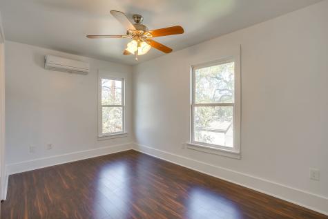 1014 W Arlington Avenue Fort Worth TX 76110