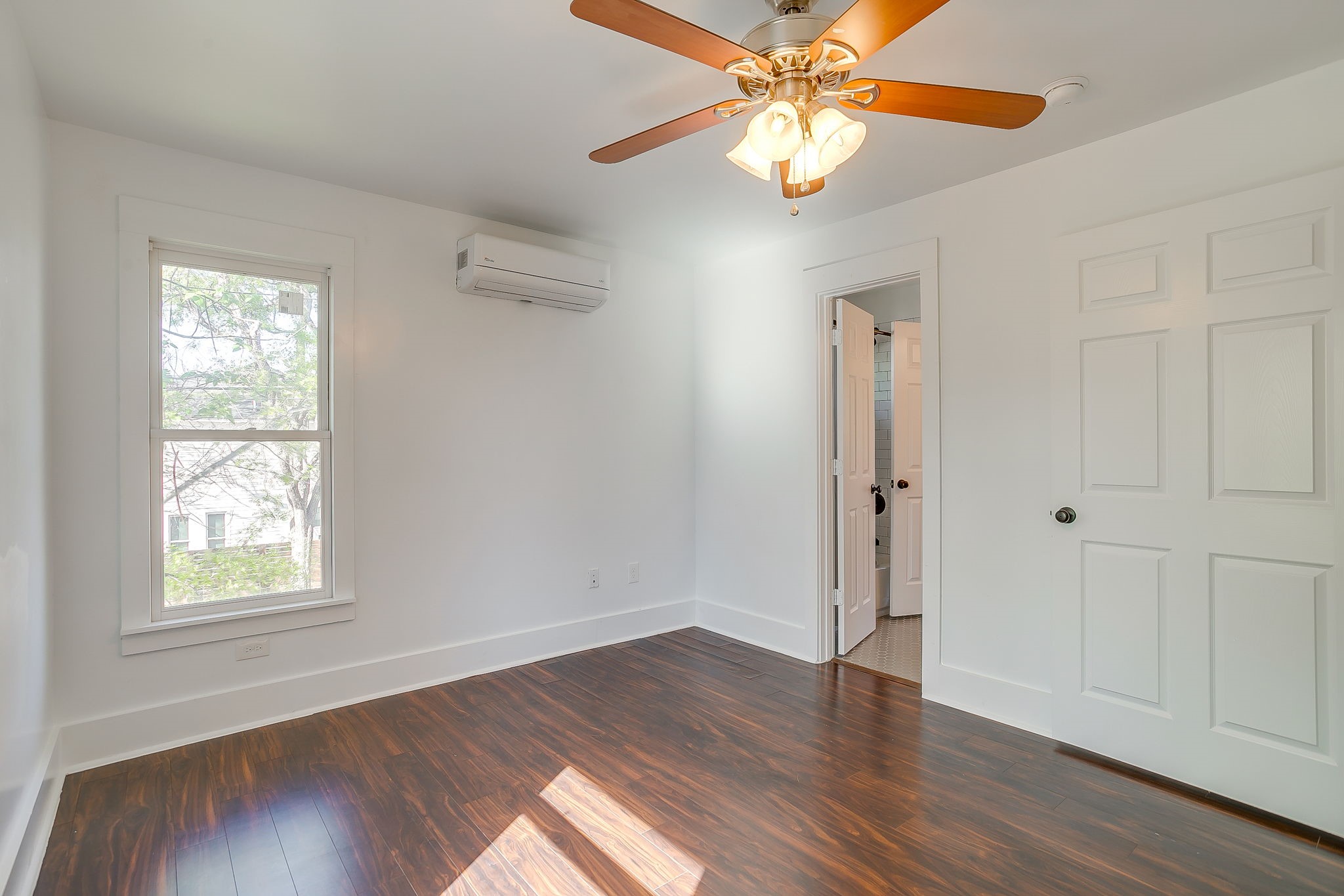 1014 W Arlington Avenue Fort Worth TX 76110