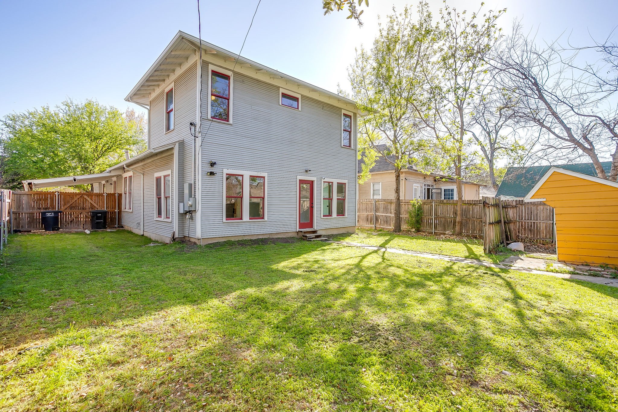 1014 W Arlington Avenue Fort Worth TX 76110