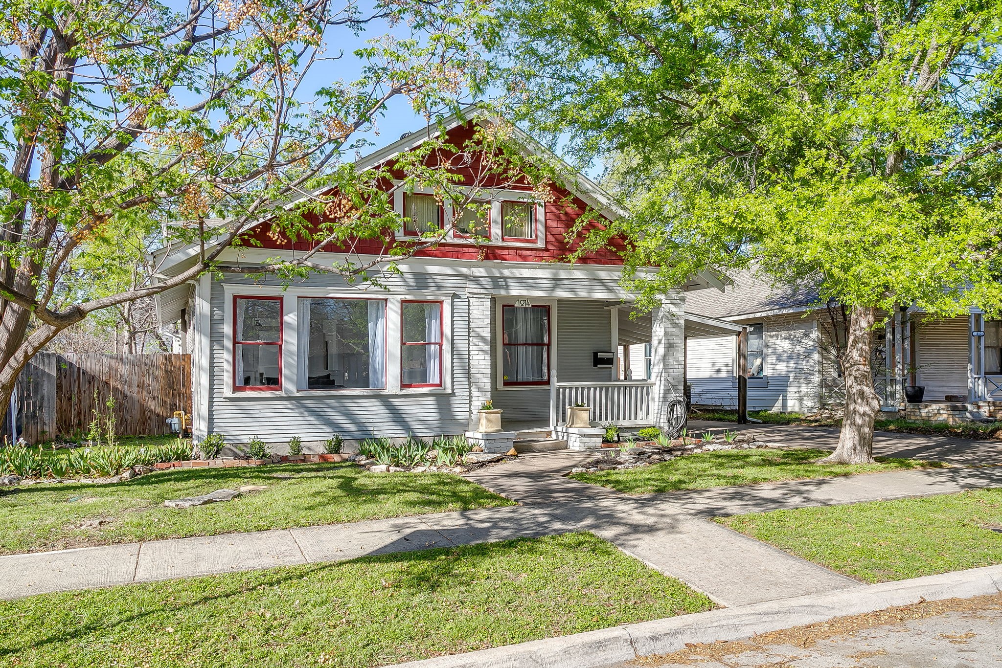 1014 W Arlington Avenue Fort Worth TX 76110