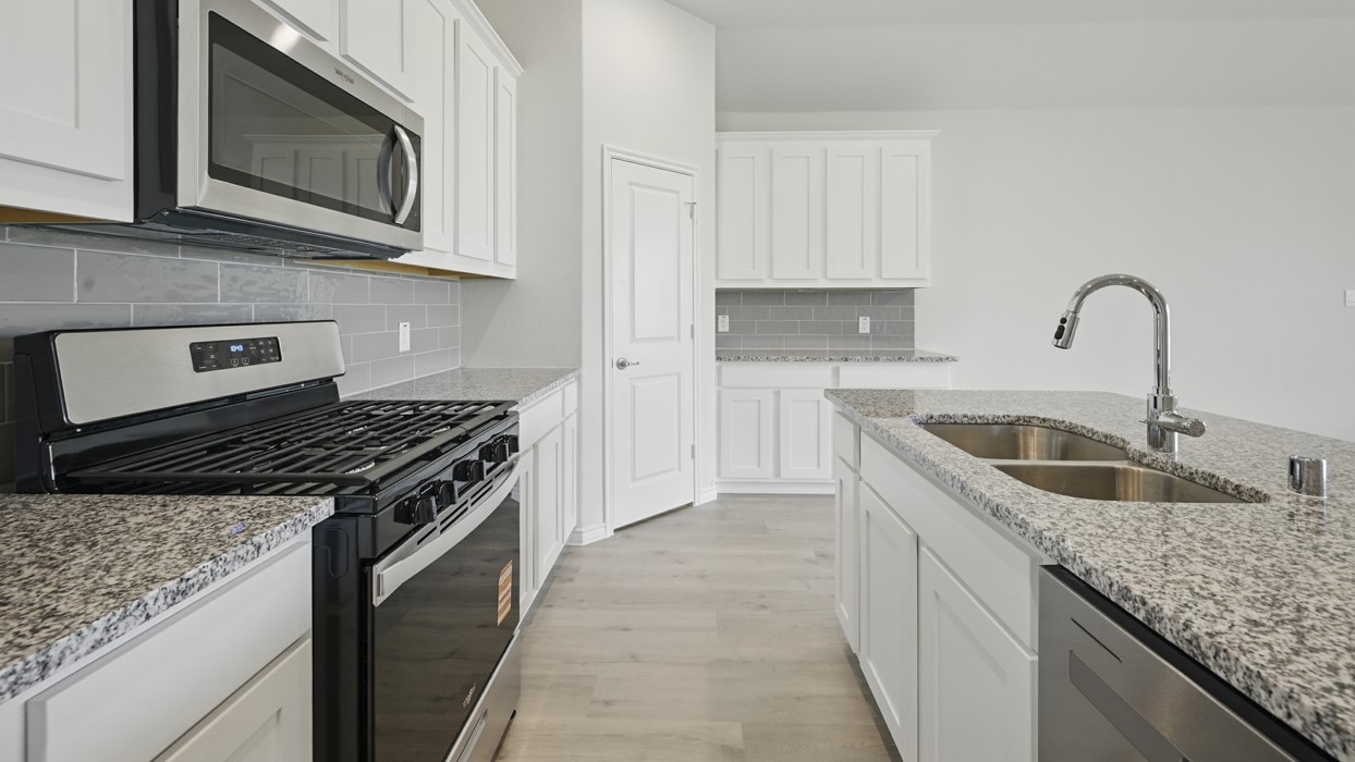 9520 Bently Boulevard Aubrey TX 76227