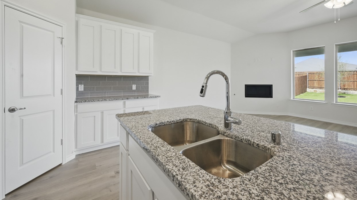 9520 Bently Boulevard Aubrey TX 76227