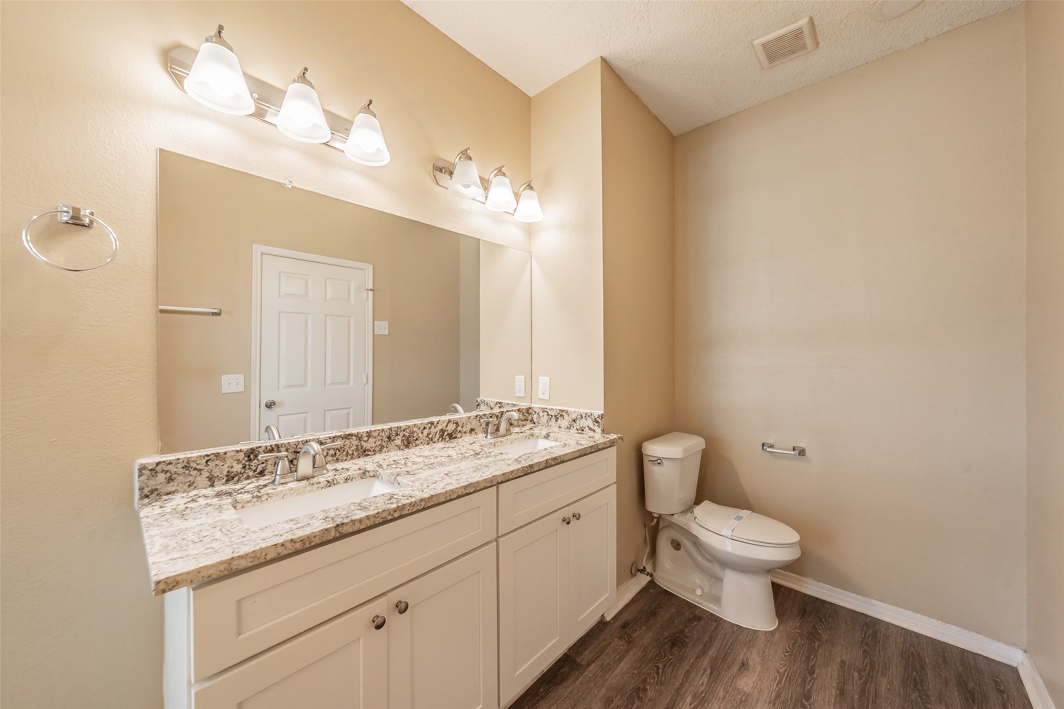 1301 Woodthorpe Drive Mesquite TX 75181