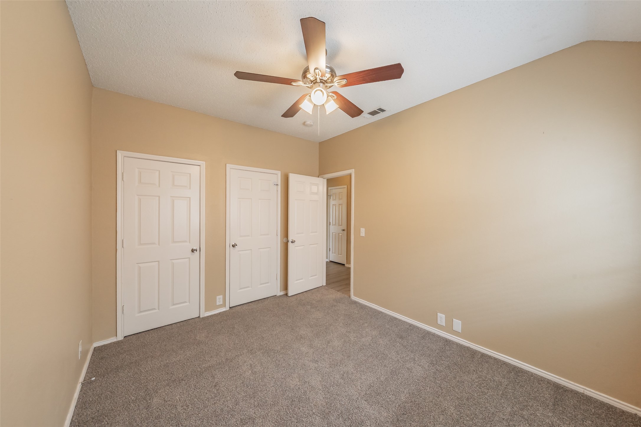 1301 Woodthorpe Drive Mesquite TX 75181