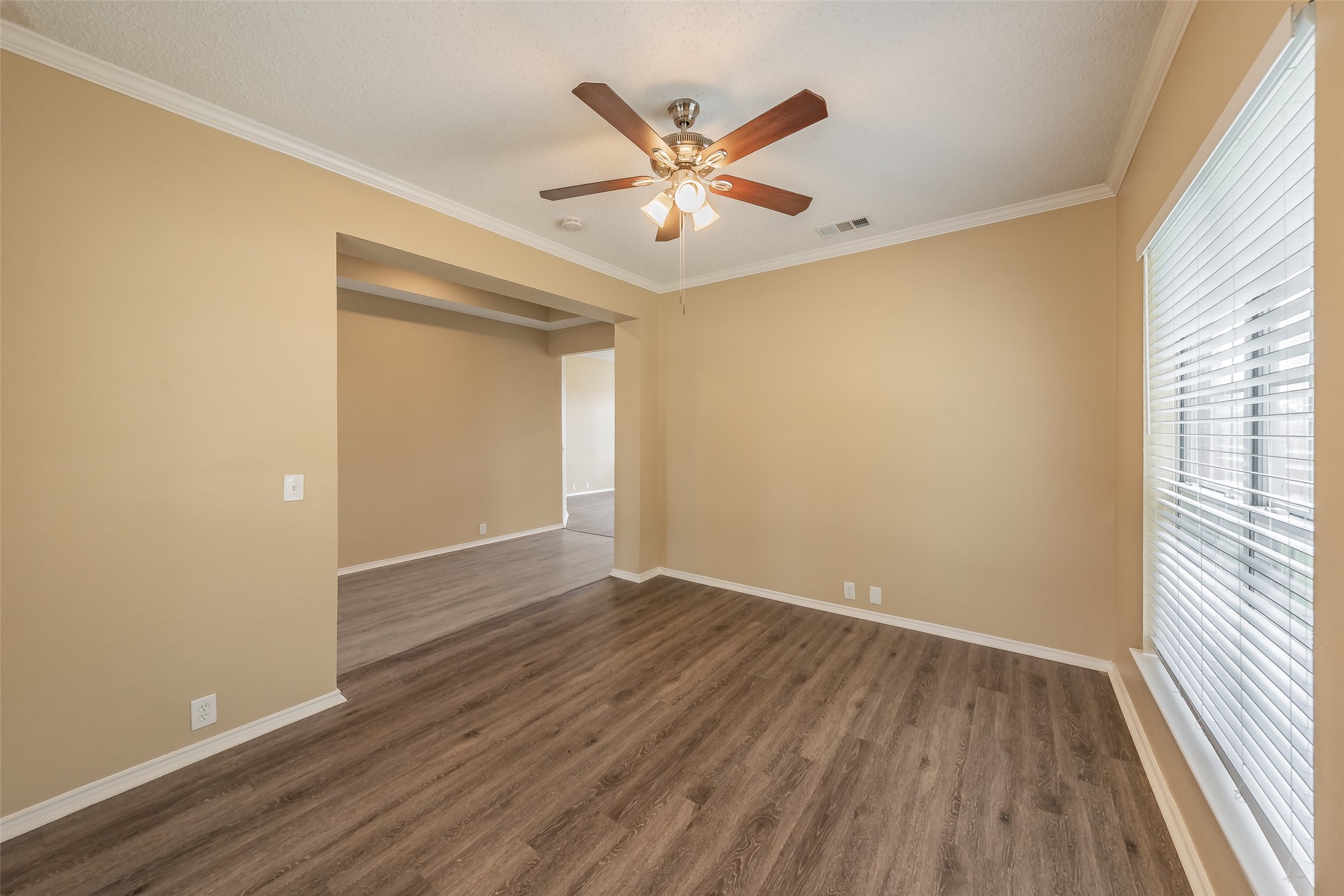 1301 Woodthorpe Drive Mesquite TX 75181
