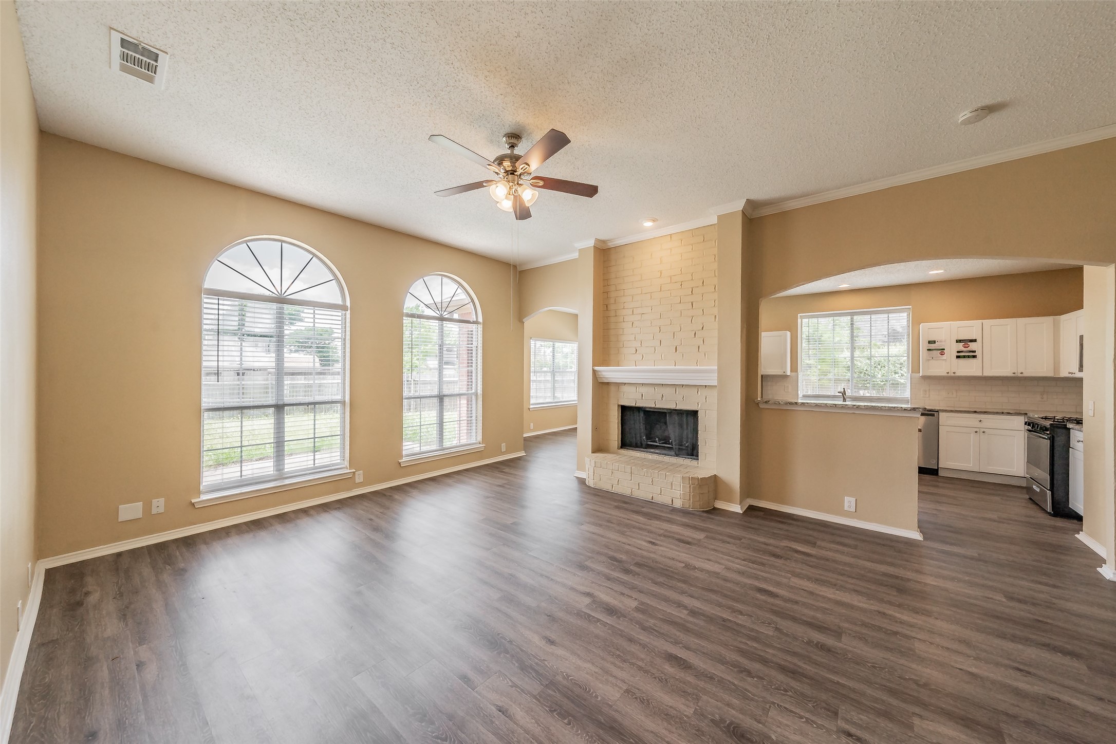 1301 Woodthorpe Drive Mesquite TX 75181