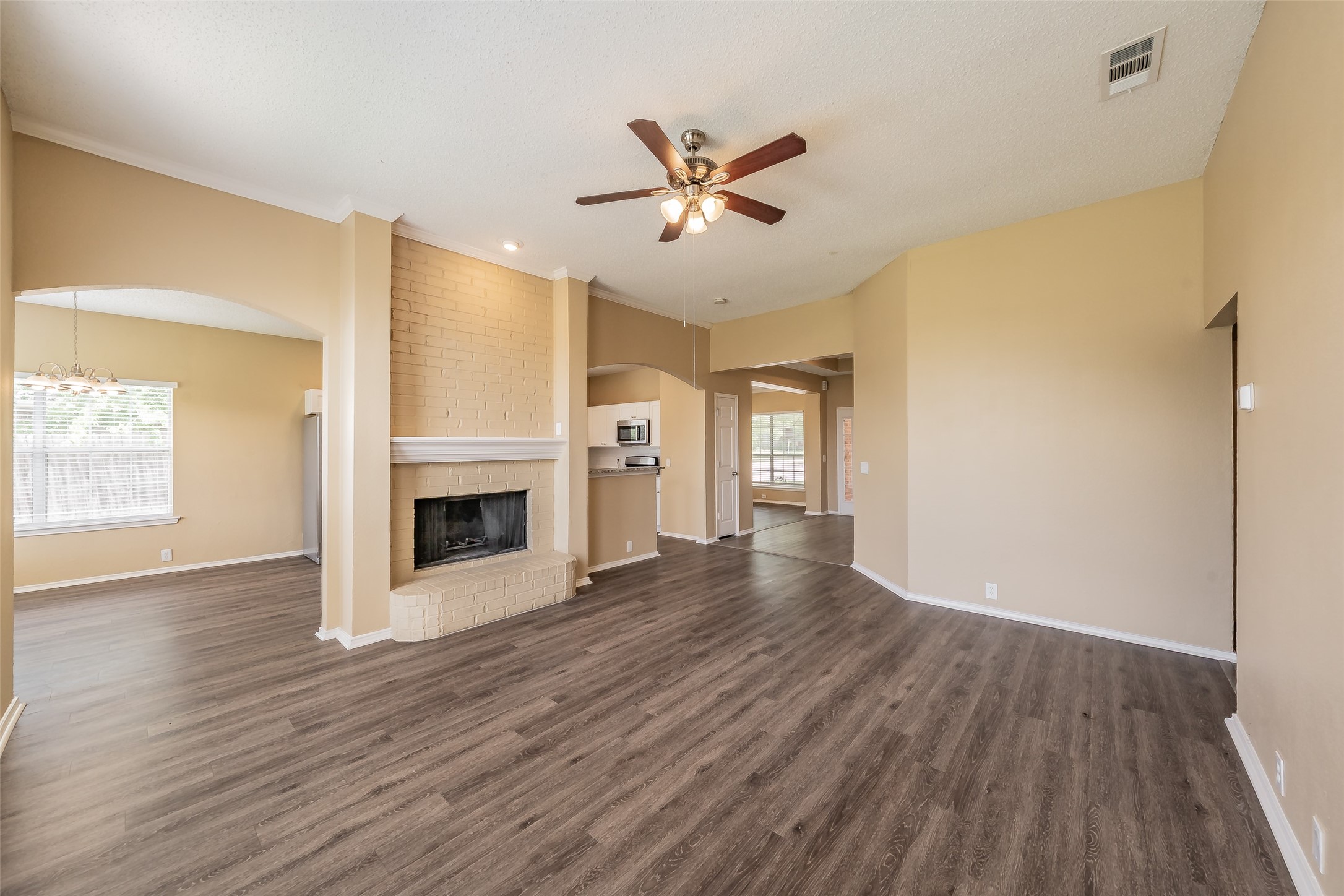 1301 Woodthorpe Drive Mesquite TX 75181