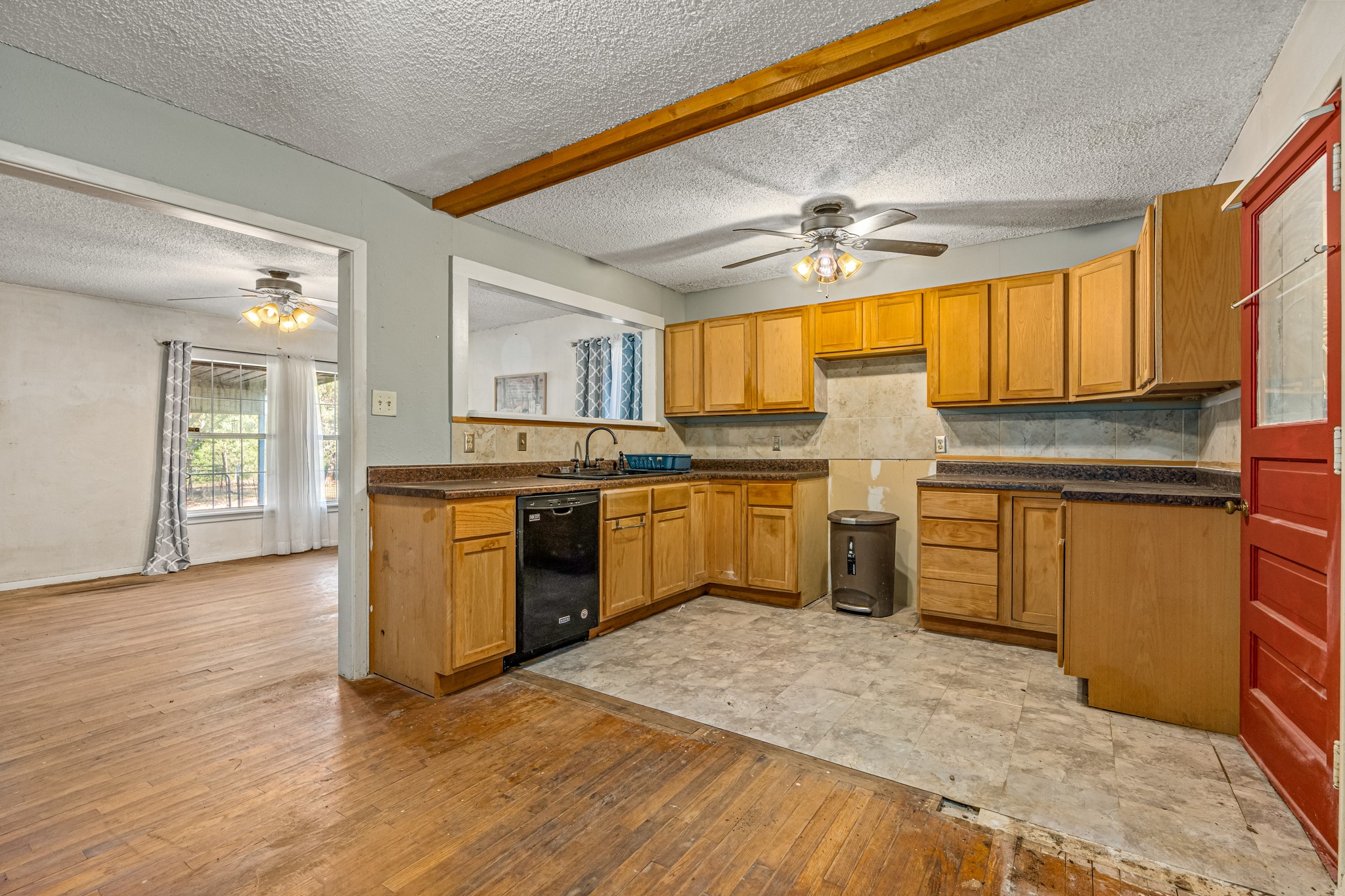 6045 County Road 319 Alvarado TX 76009