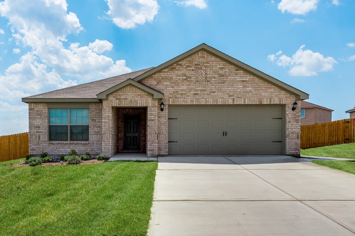 169 Banjo Trail Newark TX 76071