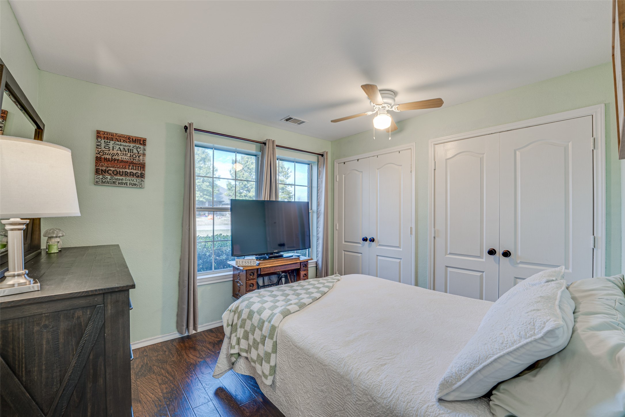 300 Springfield Lane Red Oak TX 75154