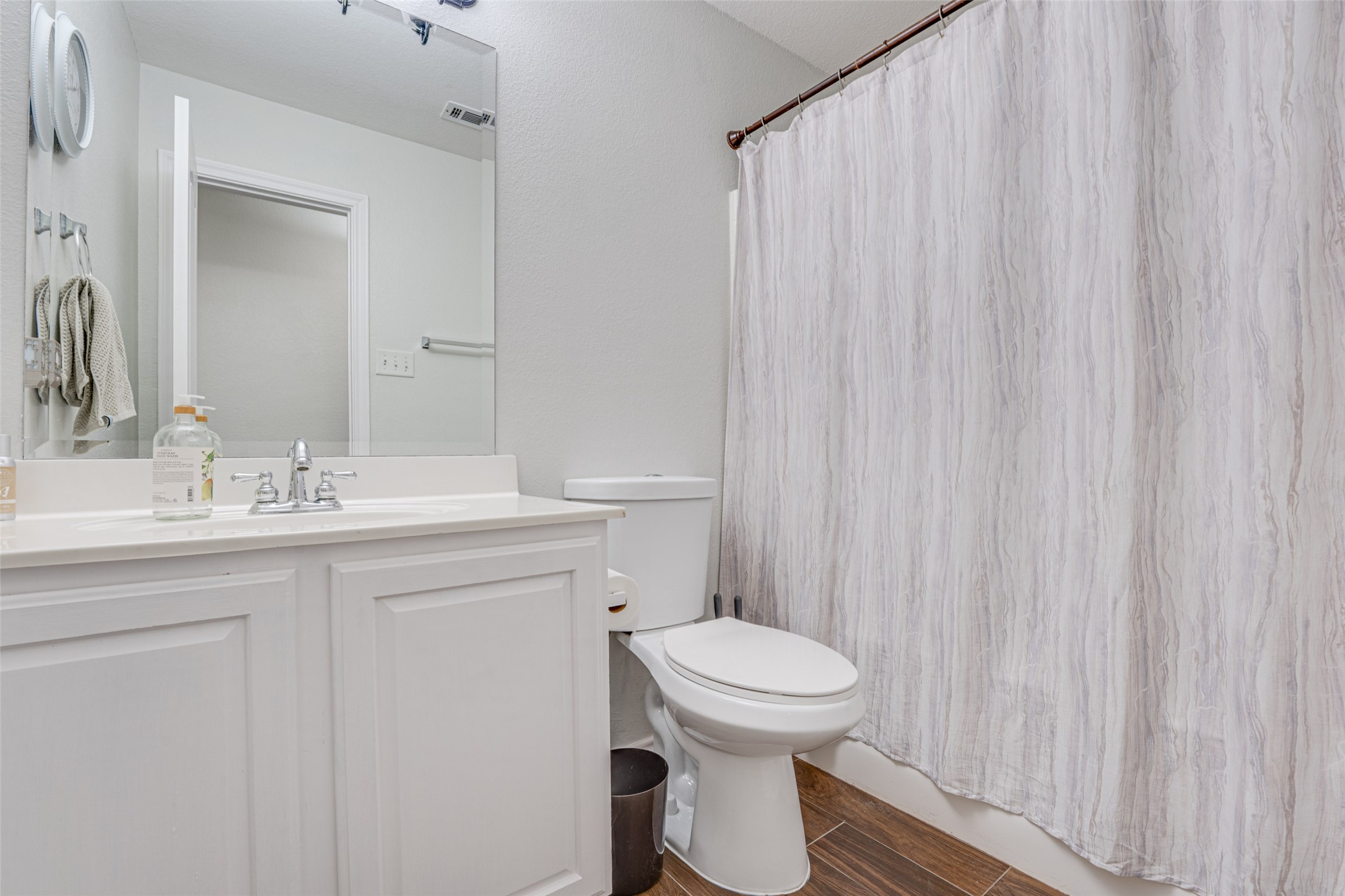 300 Springfield Lane Red Oak TX 75154