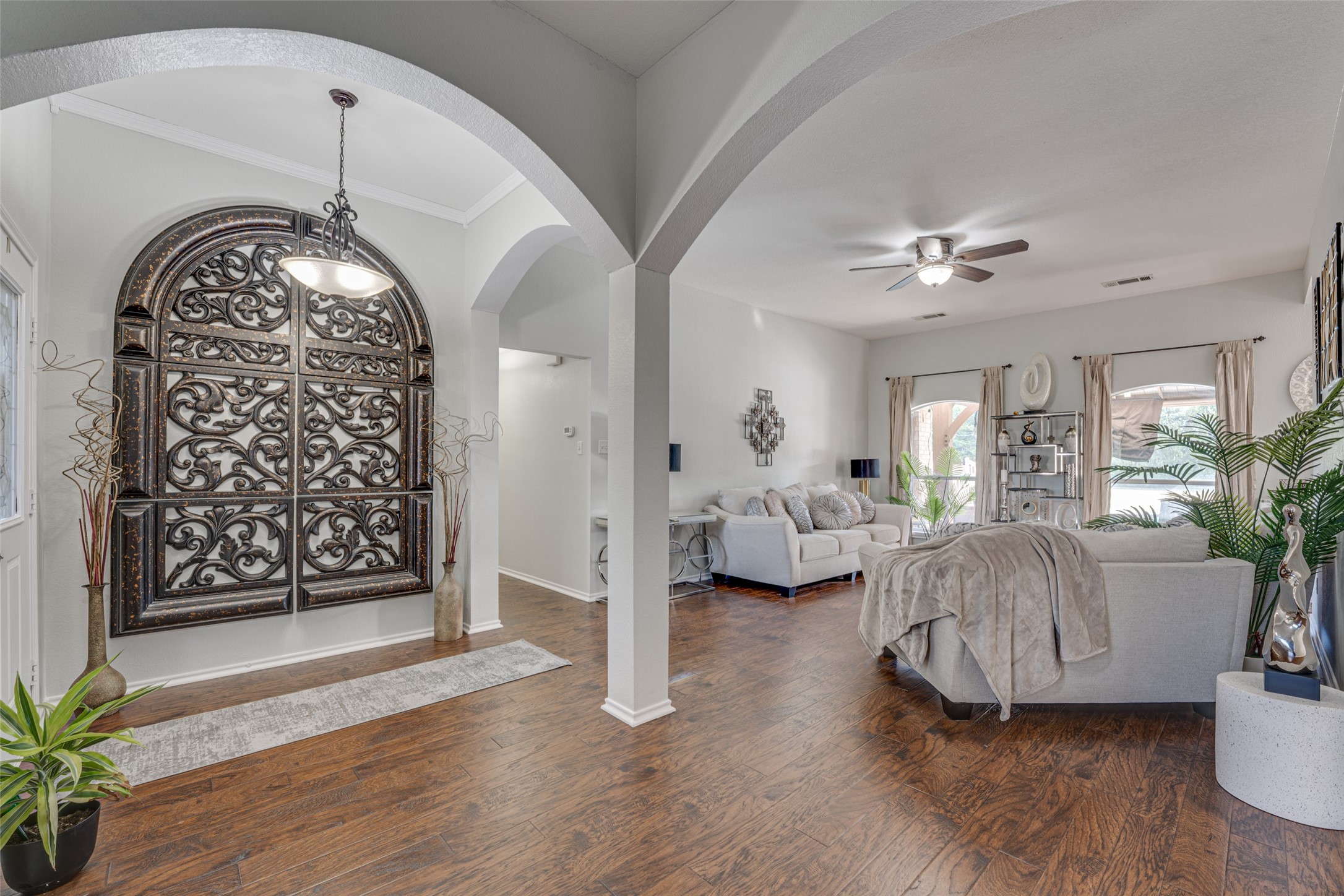 300 Springfield Lane Red Oak TX 75154