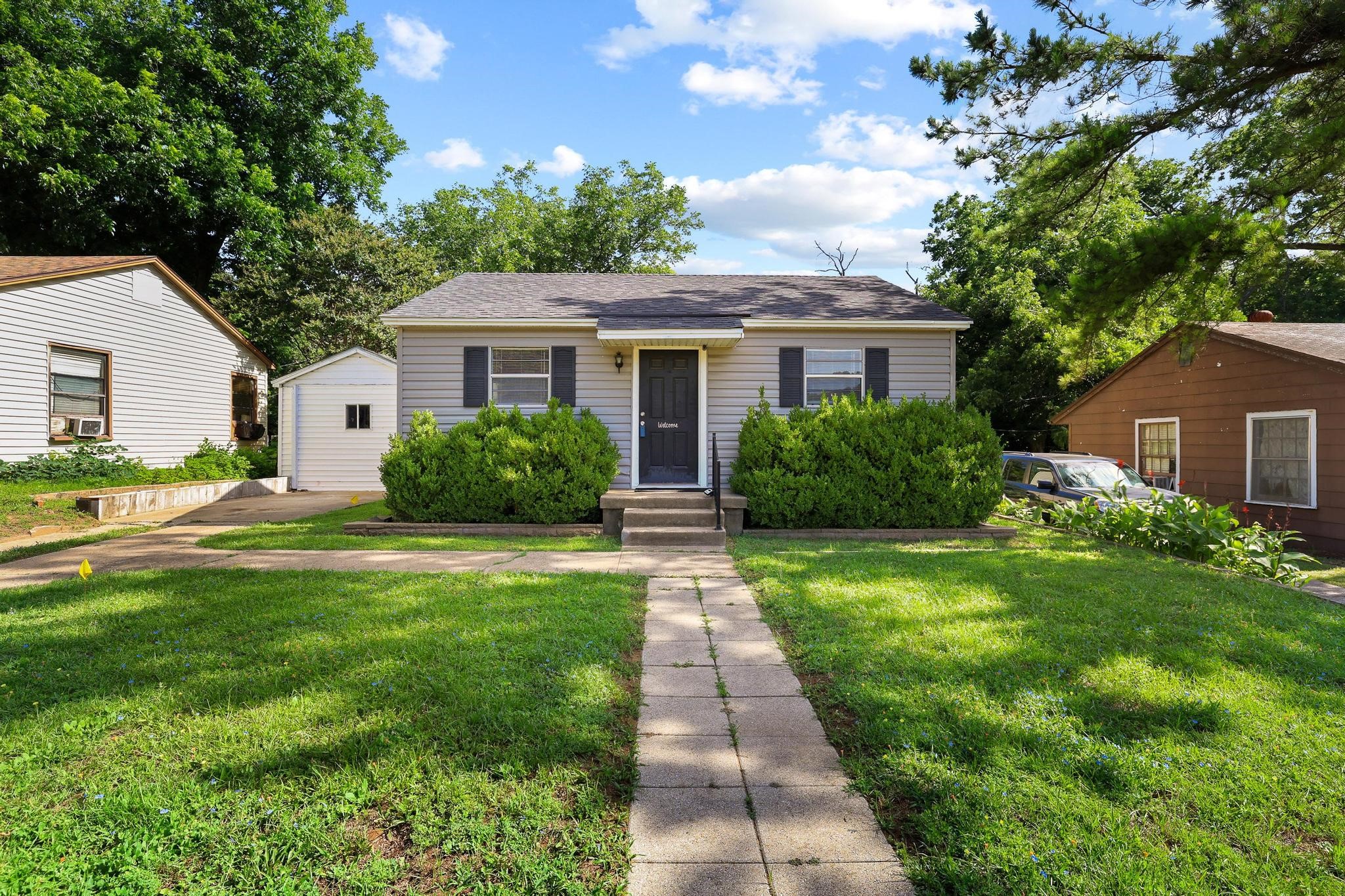 709 W Hanna Street Denison TX 75020