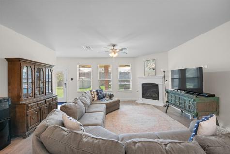 11000 Canyon Mine Drive Aubrey TX 76227