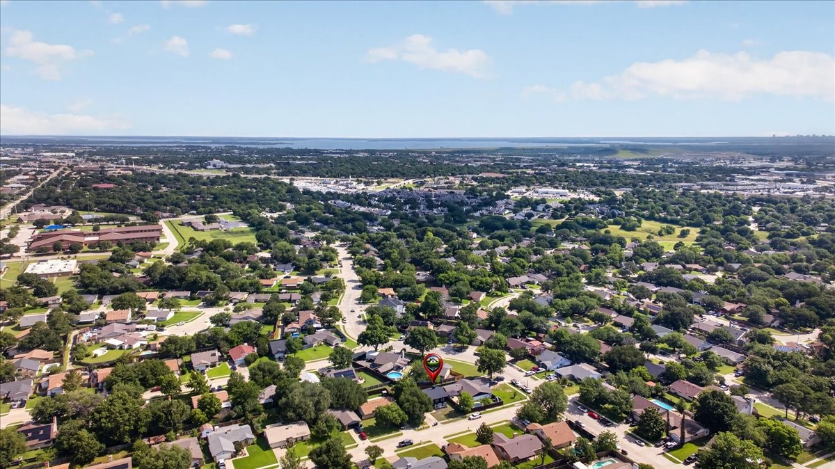 901 Huntington Drive Lewisville TX 75067