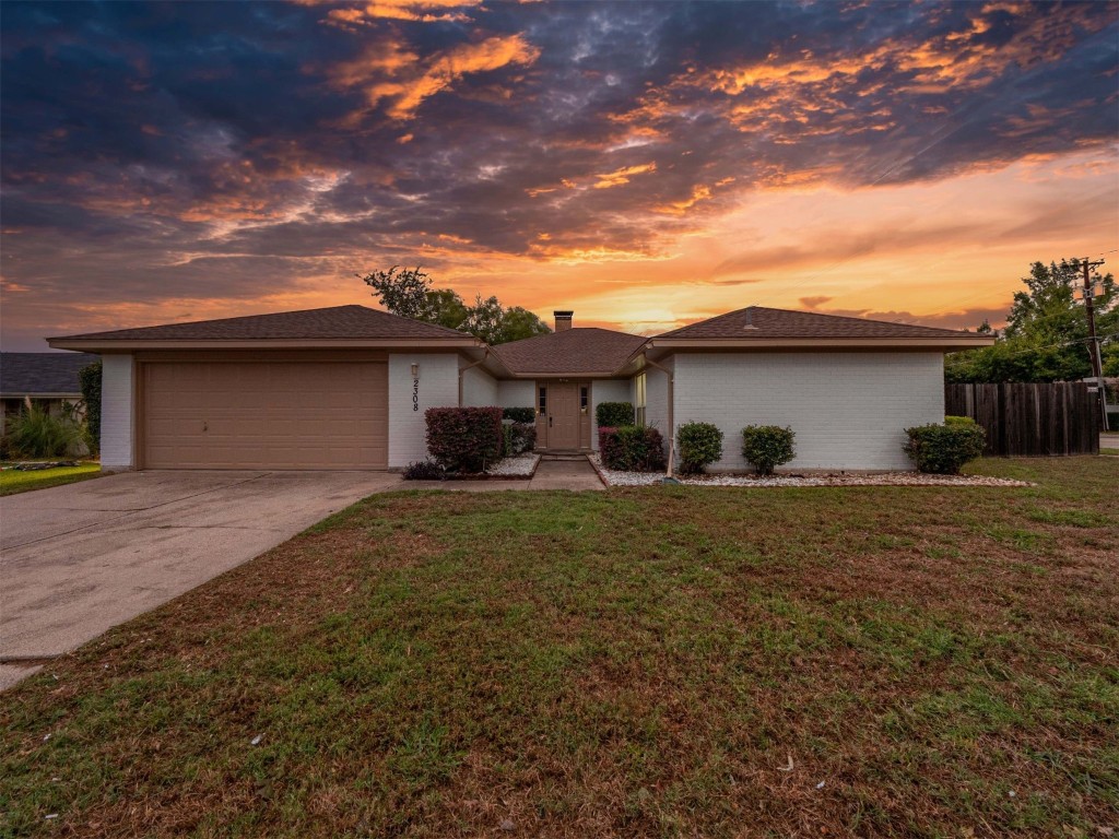 2308 Lavon Creek Lane Arlington TX 76006