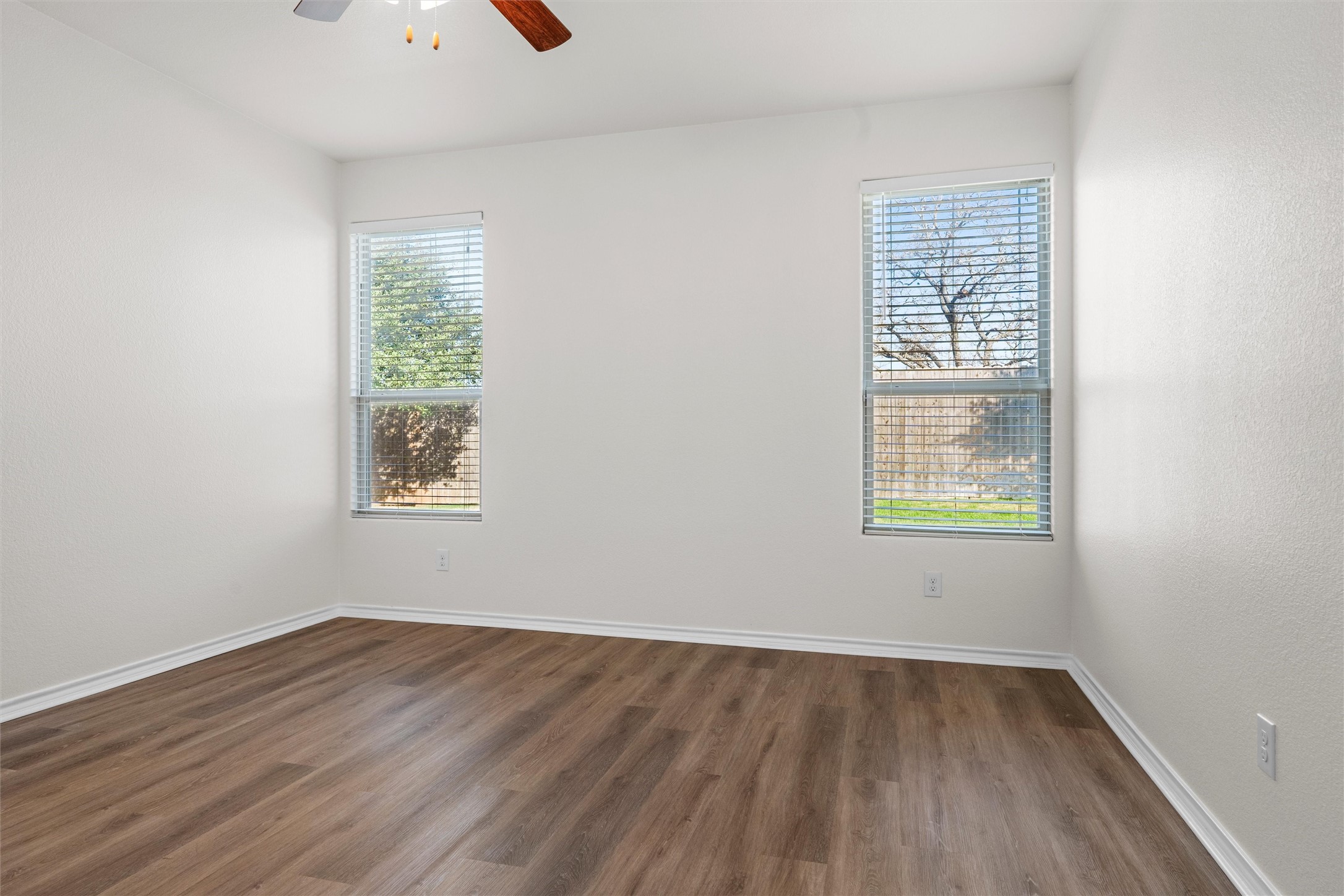 1217 Meadowlakes Drive Azle TX 76020