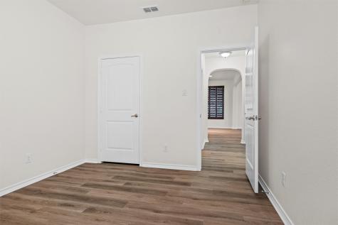 1217 Meadowlakes Drive Azle TX 76020