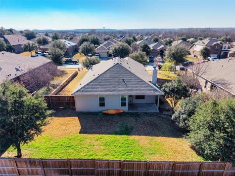 1217 Meadowlakes Drive Azle TX 76020