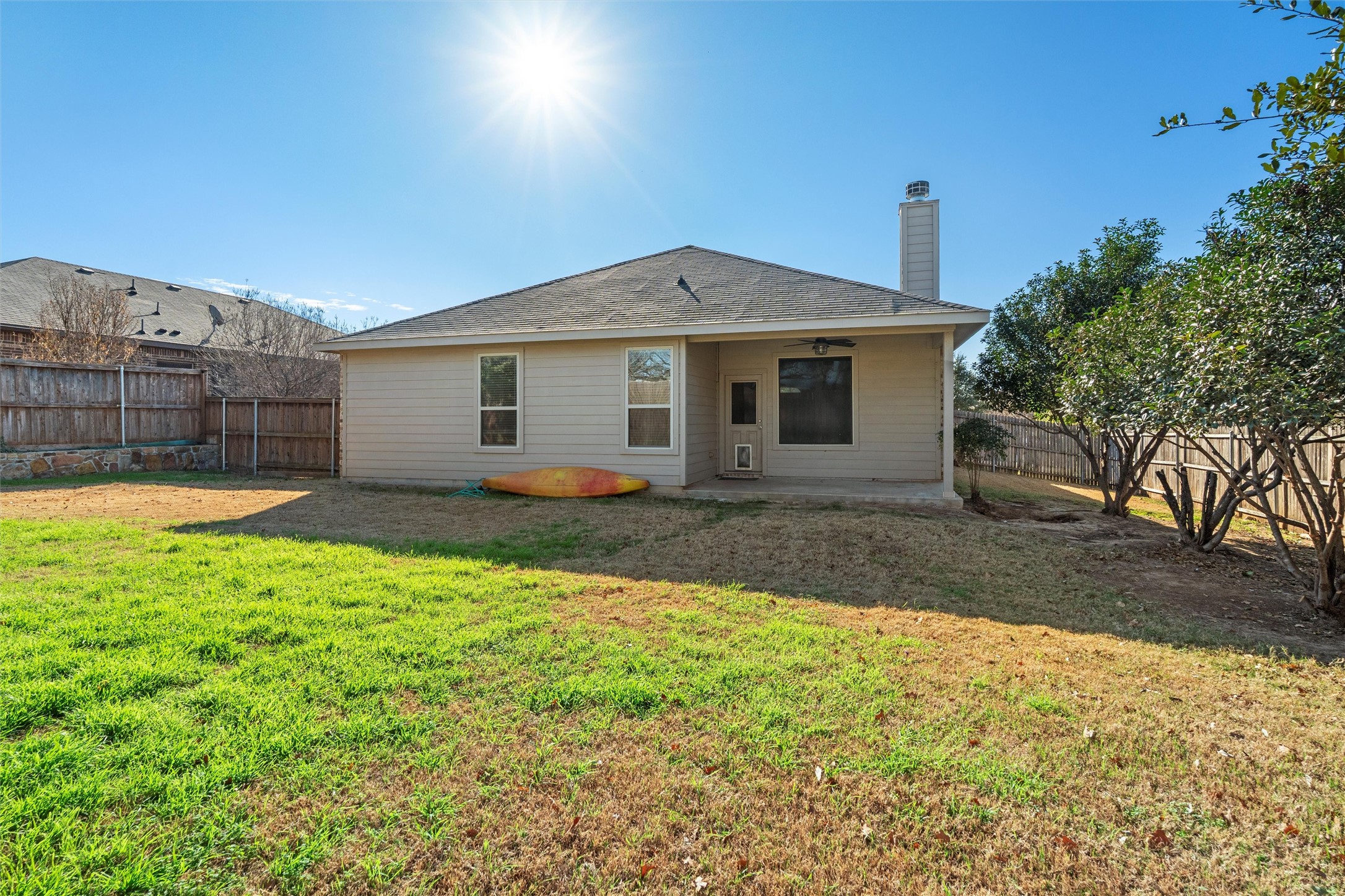 1217 Meadowlakes Drive Azle TX 76020