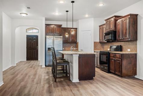 1217 Meadowlakes Drive Azle TX 76020