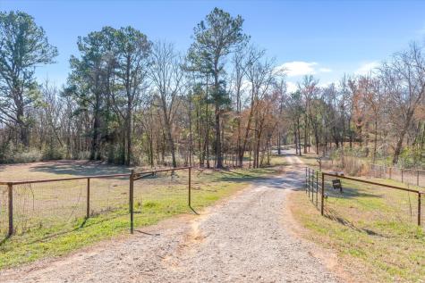 15683 County Road 472 Tyler TX 75706